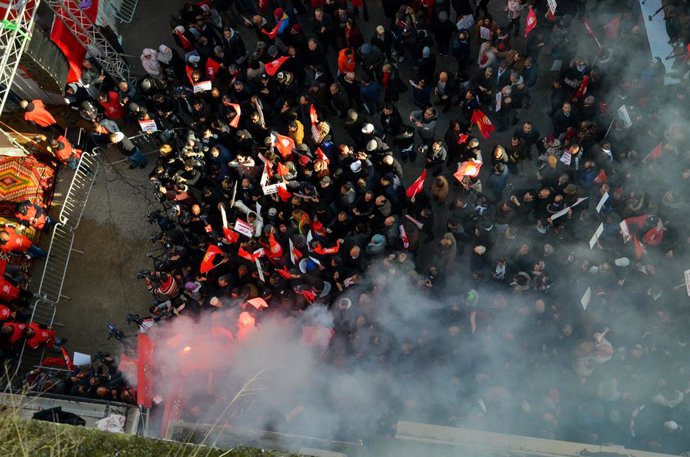 Manifestación de la oposición en Túnez