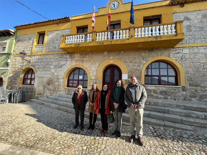 Visita de la delegada del Gobierno en Castilla y León, Virginia Barcones, a Mucientes (Valladolid)