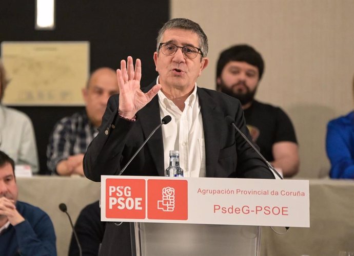 El portavoz del PSOE en el Congreso, Patxi López, durante el comité provincial del PSDEG-PSOE de A Coruña
