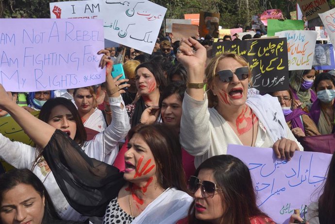 Archivo - Marcha de Aurat, manifestación feminista por el 8 de Marzo en Lahore, Pakistán