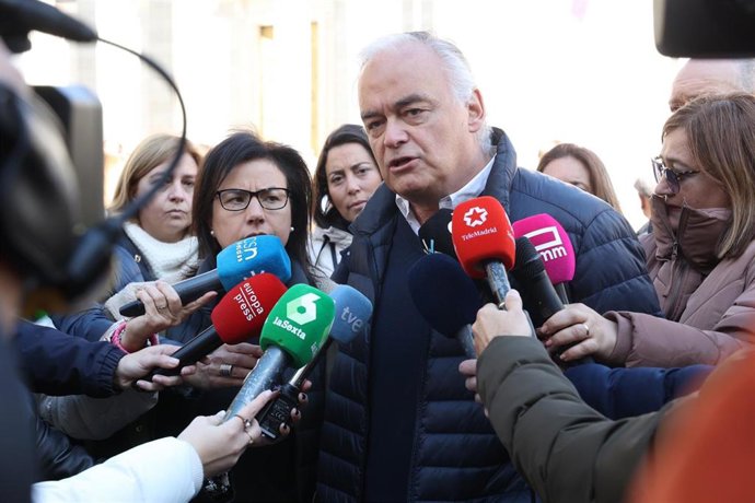 Declaraciones del vicesecretario de Institucional, Esteban González Pons, antes de participar en la manifestación contra la reforma de la Ley de seguridad ciudadana en Madrid