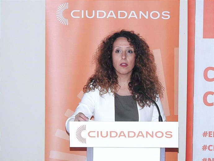 Rosa Carro presenta su candidatura por Ciudadanos a la Alcaldía de Alcalá de Guadaíra