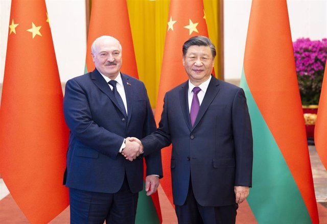 Xi Jinping y Alexander Lukashenko en Pekín