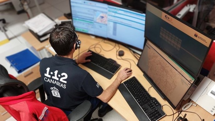 Archivo - Sala operativa del Centro Coordinador de Emergencias y Seguridad (Cecoes) 1-1-2