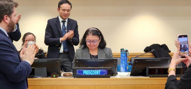 La Conferència Intergovernamental (CIG) sobre Biodiversitat més enllà de les Jurisdiccions Nacionals (BBNJ) felicita a la seva presidenta, l'ambaixadora Rena Lee, per la reeixida conclusió del tractat BBNJ