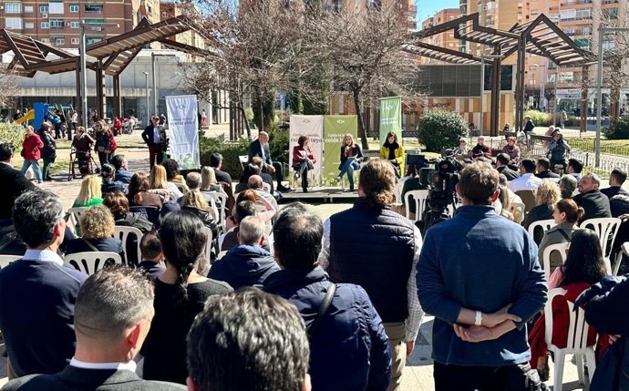Vox presenta la campaña 'Cuida lo tuyo'  en Granada