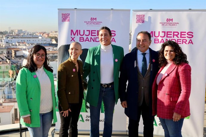 'Mujeres X Bandera', El Lema De Andalucía Para Reivindicar El Protagonismo De Las Mujeres Por El 8M