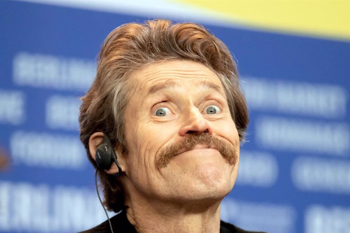 Archivo - dpatop - 24 February 2020, Berlin: American actor Willem Dafoe reacts during a press conference for the film Siberia as part of the 70th Berlinale International Film Festival, held until 01 March. Photo: Christoph Soeder/dpa