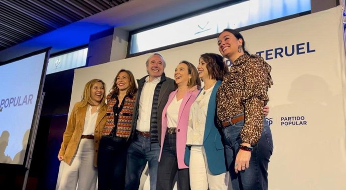 Cuca Gamarra participa en la presentación de la candidatura a la Alcaldía de Teruel de Emma Buj.
