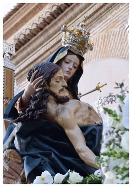 Correos emite una nueva tarjeta prefranqueada para la Cofradía de Santa María de la Alhambra.