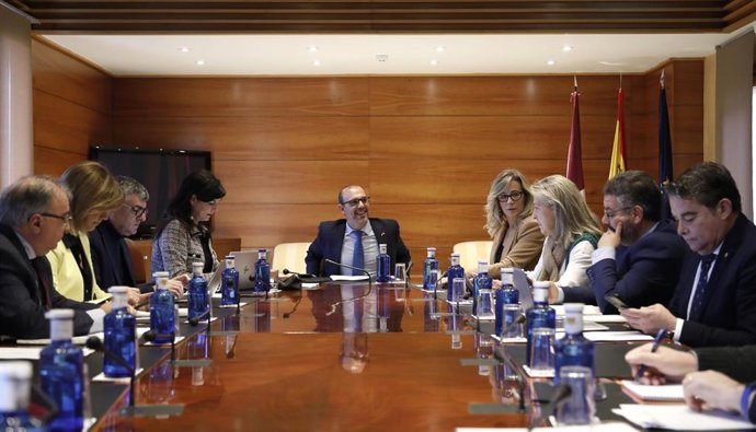 La Junta de Portavoces y la Mesa presididas por Pablo Bellido