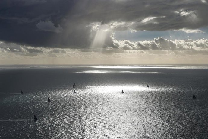 Archivo - Start Race during the Route du Rhum-Destination Guadeloupe 2022, solo transatlantic race, Saint-Malo - Guadeloupe (6,562 kilometres) on November 6, 2022 in Saint-Malo, France - Photo Pierre Bouras / DPPI