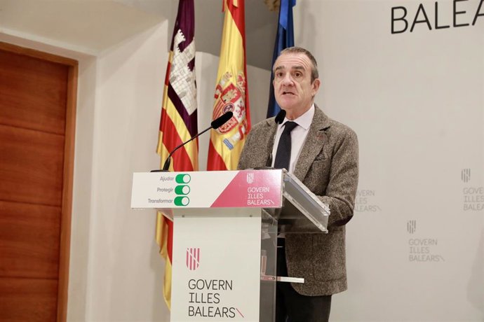 El vicepresidente del Govern y conseller de Transición Energética, Sectores Productivos y Memoria Democrática, Juan Pedro Yllanes.