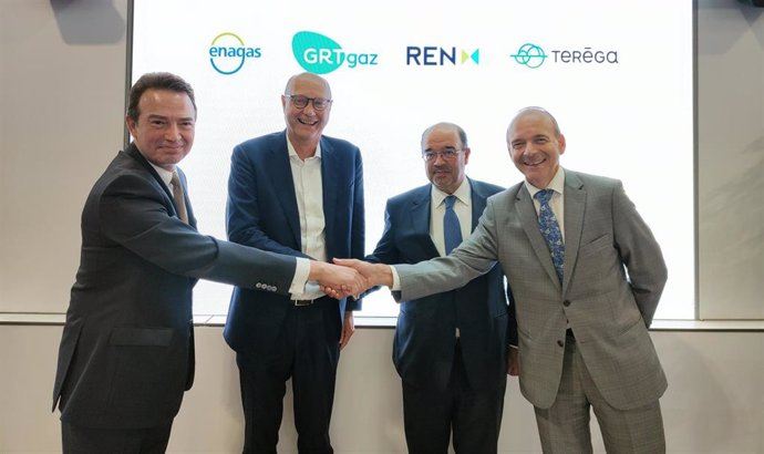 Enagás ha firmado con los operadores gasistas de Portugal y Francia impulsar el transporte de hidrógeno en la red.