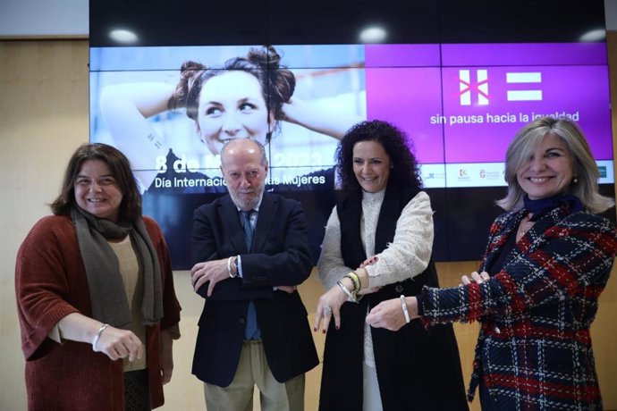 Villalobos y Sutil, en la presentación de la campaña 'Sin pausa hacia la igualdad' por el 8M.
