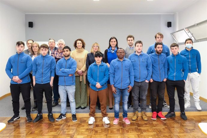 Quince jóvenes desempleados se forman en edificación y obra civil en Escuela de Talento Joven 'Santander construye'