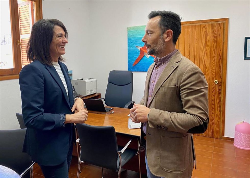 La presidenta del Consell de Formentera, Ana Juan, y el alcalde de Ibiza, Rafa Ruiz