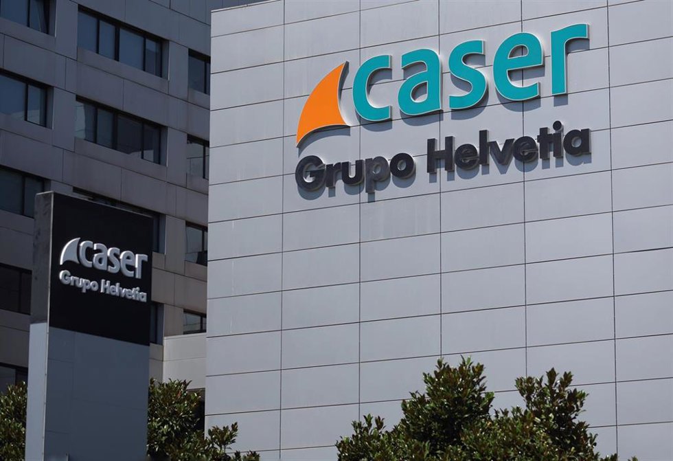 Archivo - Fachada de la sede de Caser Seguros, a 21 de Julio de 2022, en la Avenida de Burgos, Madrid, (España). Caser es una compañía de seguros y servicios que desarrolla sus operaciones en el mercado español desde 1942. Desde el año 2020 forma parte 