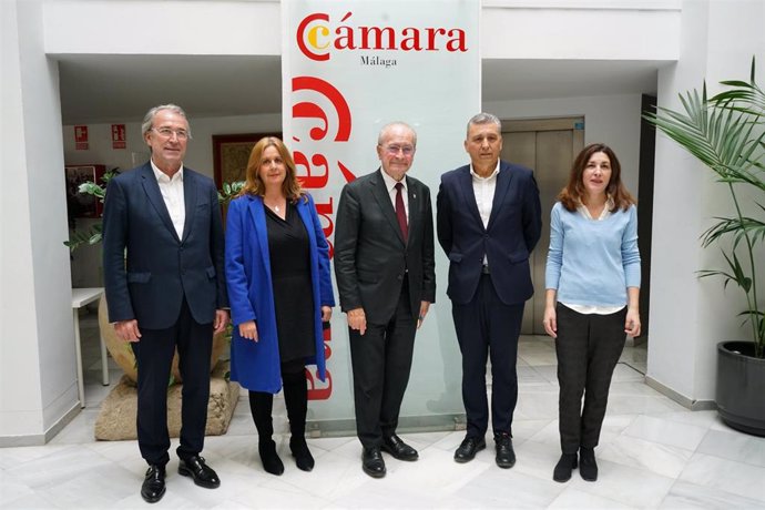 Jornada para la presentación del Análisis coste-beneficio del Plan Litoral, que ha clausurado el alcalde de Málaga,  Francisco de la Torre