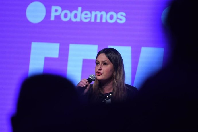 La coportavoz de Unidas Podemos en la Asamblea de Madrid y candidata a la Presidencia regional, Alejandra Jacinto, interviene en el encuentro feminista 'La fuerza que transforma', en el espacio Ventas, a 4 de marzo de 2023, en Madrid (España).