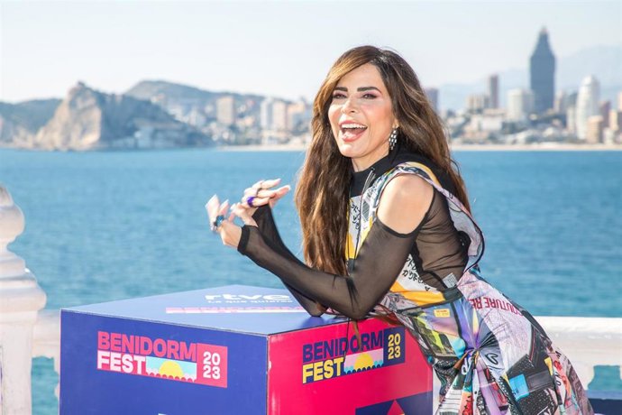 Archivo - La cantante Gloria Trevi posa tras una rueda de prensa previa a la segunda semifinal del Benidorm Fest 2023, a 2 de febrero de 2023, en Benidorm, Alicante, Comunidad Valenciana (España). 