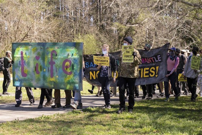 Manifestación en contra del centro de entrenamiento para policías en Atlanta, Estados Unidos