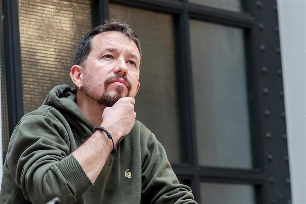 El exvicepresidente segundo del Gobierno y exlíder de Podemos, Pablo Iglesias, durante la presentación del primer libro de Pablo Echenique, Memorias de un piloto de combate, en el Espacio Larra, a 5 de marzo de 2023, en Madrid (España).