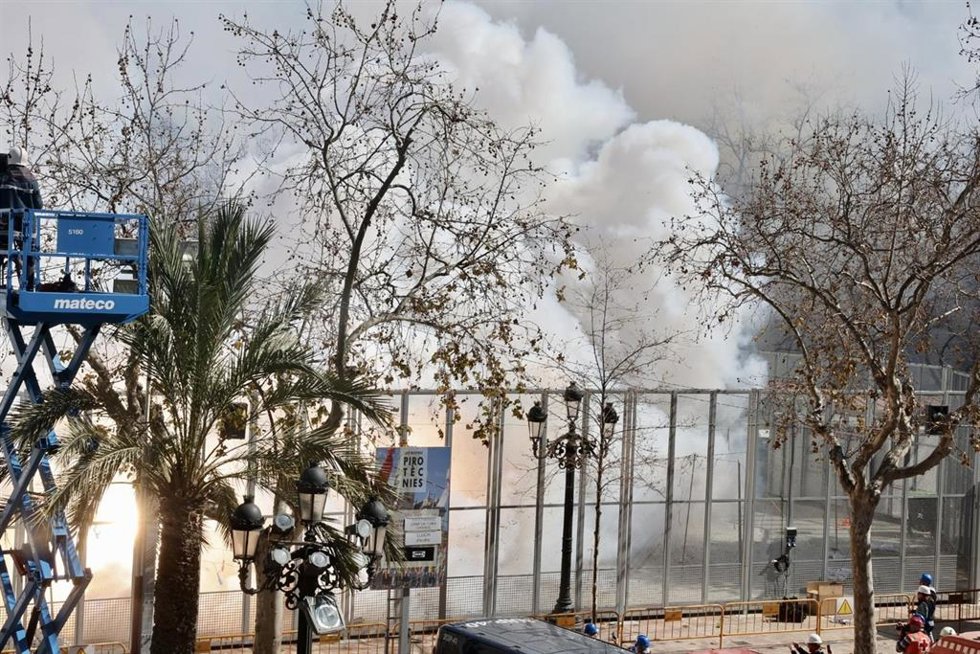 Imagen de la 'masclet' de este lunes a cargo de Pirotecnia Camps de Turia dentro del calendario oficial de las Fallas 2023.