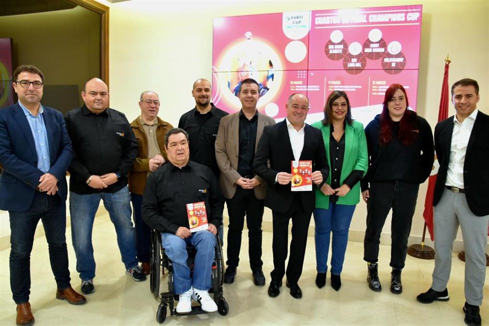 Presentación de la "Champions Cup".
