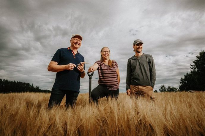 (L-R) Finnish Farmers Antti Finskas (On His Farm In Vuolenkoski) And Sirkku Puumala And Patrick Nystrm (Whose Carbon Action Farm Is In Vihti) Supplied Regenerative Barley To Sinebrychoff, A Carlsberg Group Company, For Its Annual KOFF Christmas Beer An