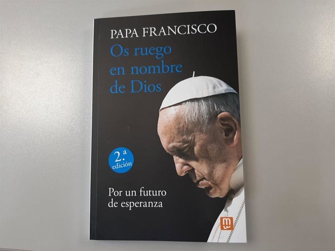 Portada del libro 'Os ruego en nombre de Dios'.