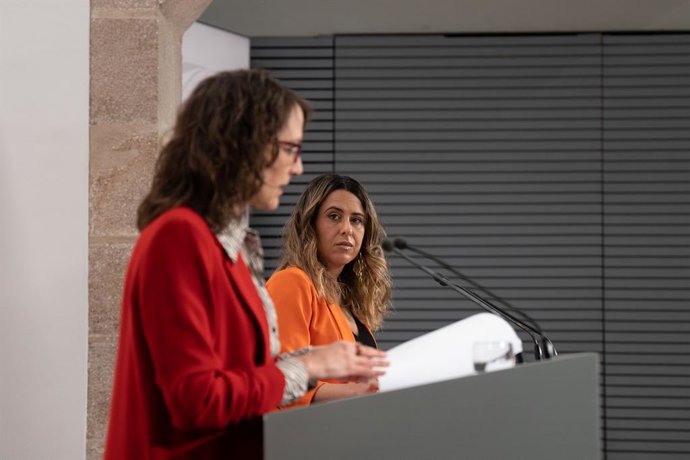 La consellera d'Igualtat i Feminismes de la Generalitat, Tnia Verge, durant la roda de premsa 