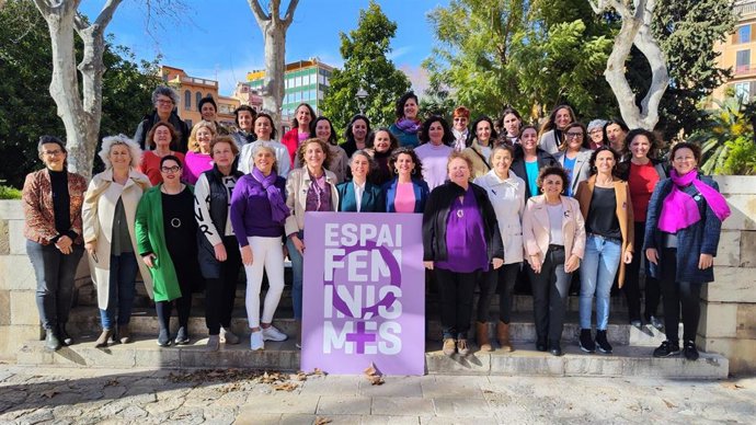 Acto de FeminisMÉS por el 8M.