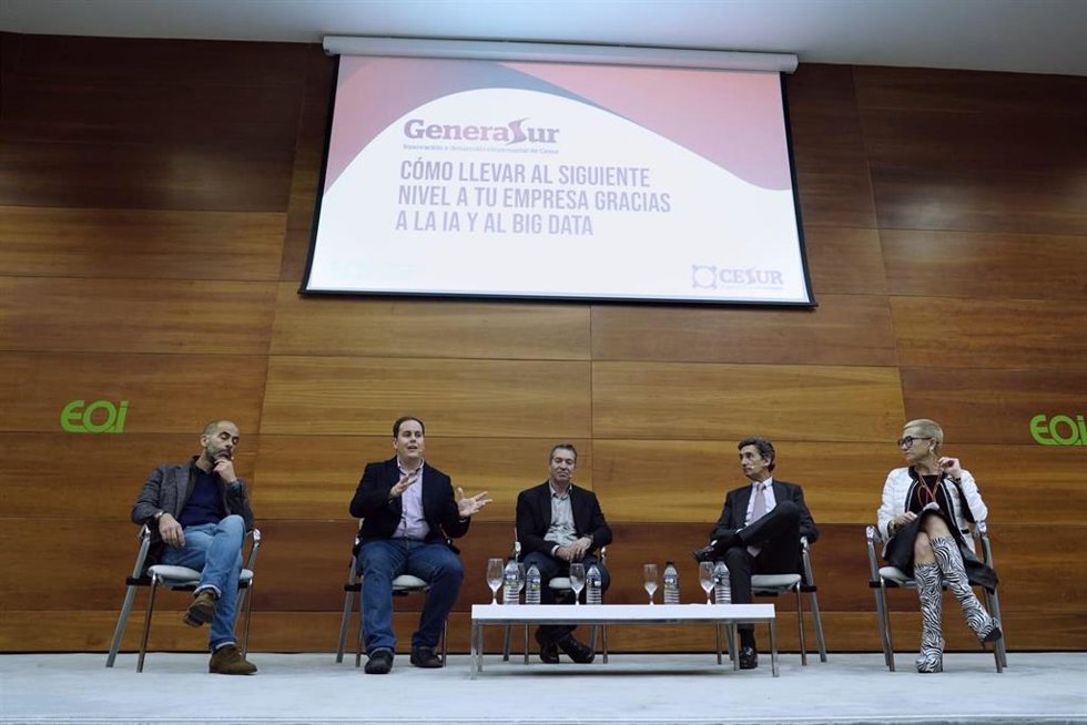 Foto del foro celebrado por Cesur sobre IA y big data. Imagen de Cesur