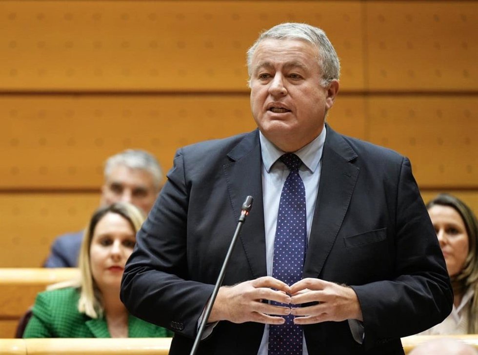 El senador del Grupo Parlamentario Popular Francisco Bernabé