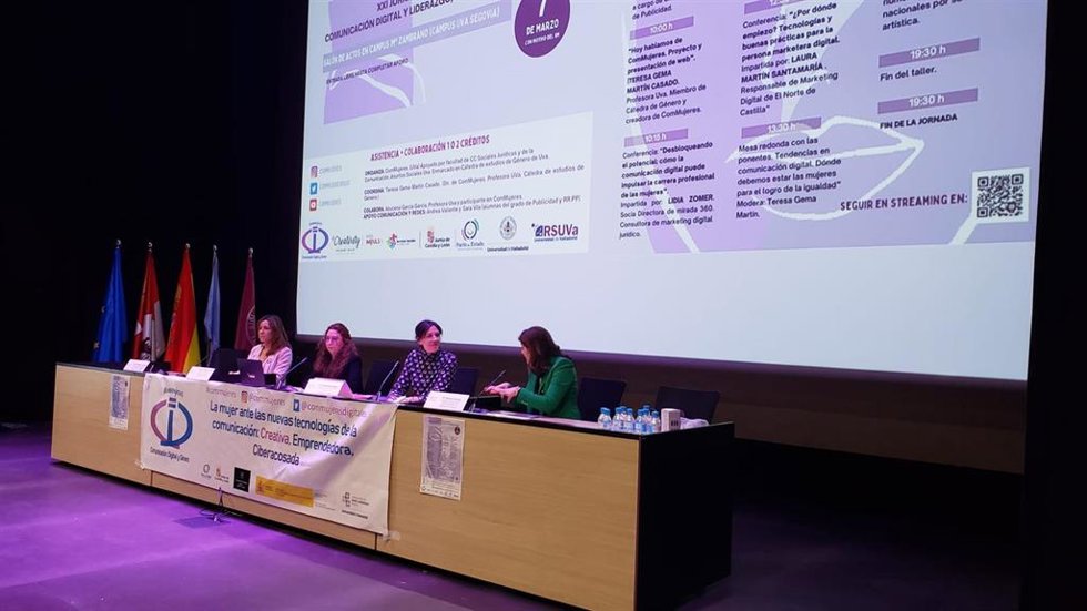 Mesa de inauguración de la Jornada