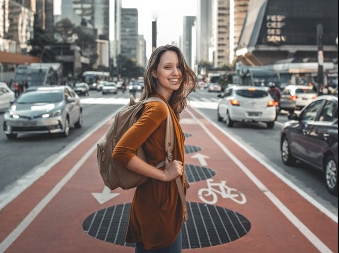 Las reservas de viajeras españolas en solitario duplican las que había antes de la pandemia