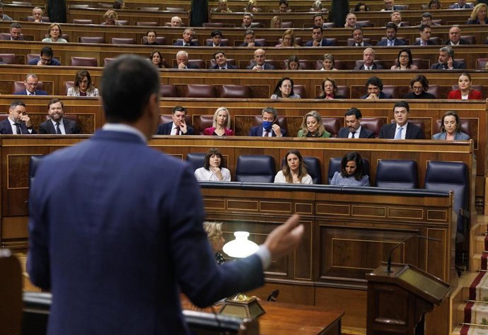 El presidente del Gobierno, Pedro Sánchez, interviene durante una sesión de control al Gobierno, en el Congreso de los Diputados, a 22 de febrero de 2023, en Madrid (España). 