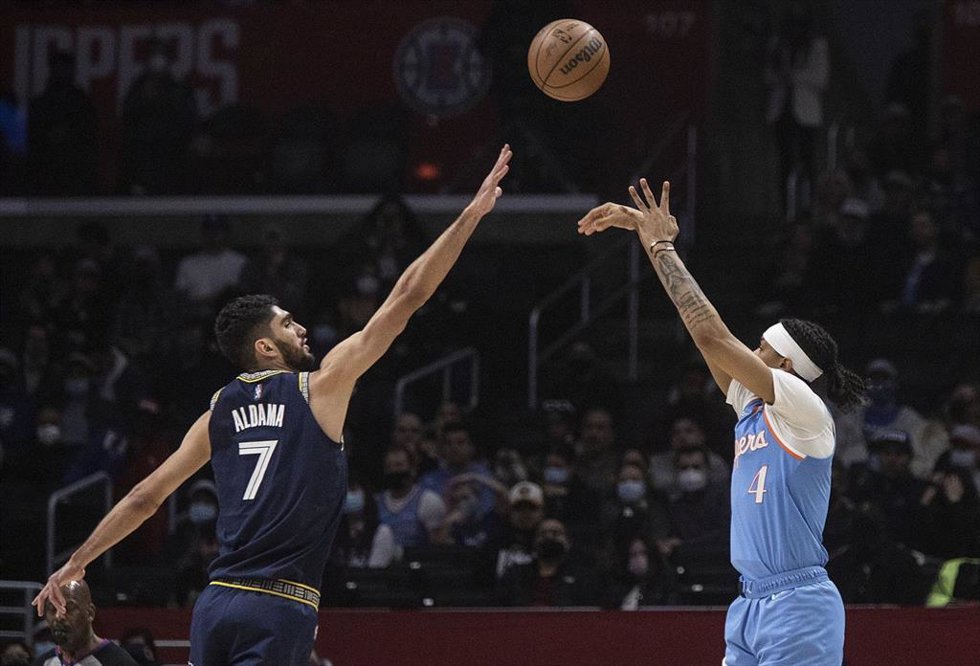 Archivo - El jugador canario Santi Aldama, en los Memphis Grizzlies. 