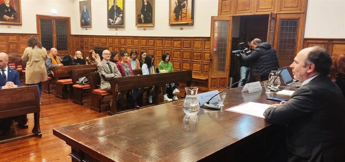 Jornadas Deporte y mujer en la Universidad de Oviedo con motivo del 8M.