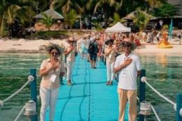 Silversea alquila una isla para los huéspedes del World Cruise en Filipinas