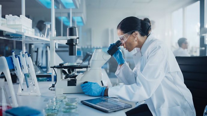 Cientificas en uno de los centros de investigación de BAT