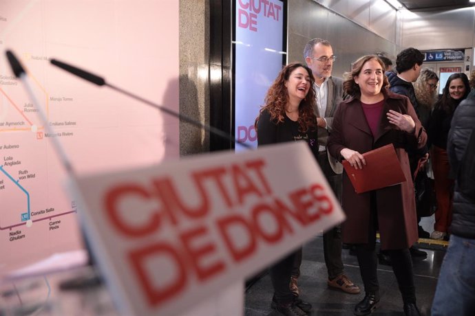 Ada Colau durant la presentació del mapa