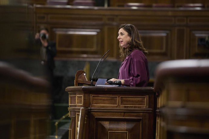 Archivo - La diputada del PP, Tristana Moraleja, interviene en un pleno en el Congreso de los Diputados