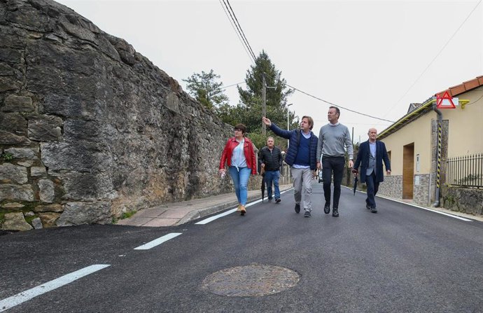 El Gobierno mejora la red de saneamiento de Reocín con la instalación de varios colectores en el casco urbano