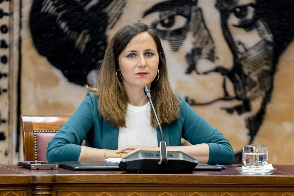 Archivo - La ministra de Derechos Sociales y Agenda 2030, Ione Belarra, interviene en la Comisión de Derechos Sociales, en el Senado, a 16 de junio de 2022, en Madrid (España). El objeto de su comparecencia es informar sobre la actividad de su Ministeri