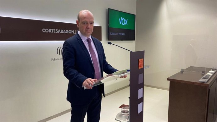 Archivo - El portavoz de VOX, Santiago Morón.