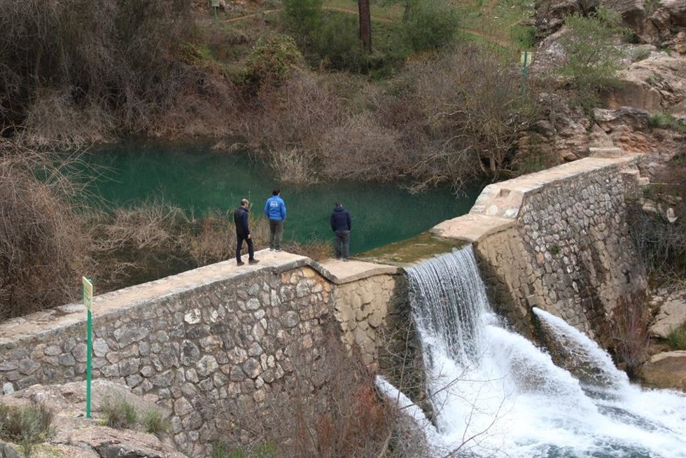 Investigadores trabajan en un proyecto para evaluar la conservación del suelo de la Sierra de las Nieves
