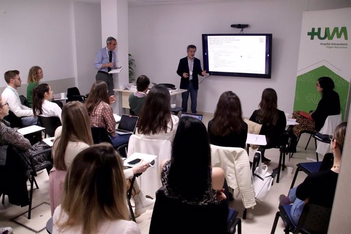 Formación teórica en el hospital Macarena.