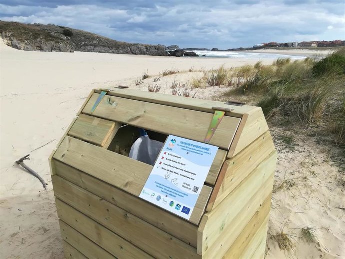Contenedor para la recogida de basura marina.
